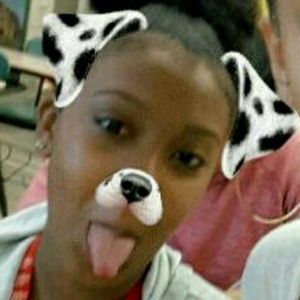 Meet your Posher, Nyla