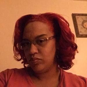 Meet your Posher, Adrianne