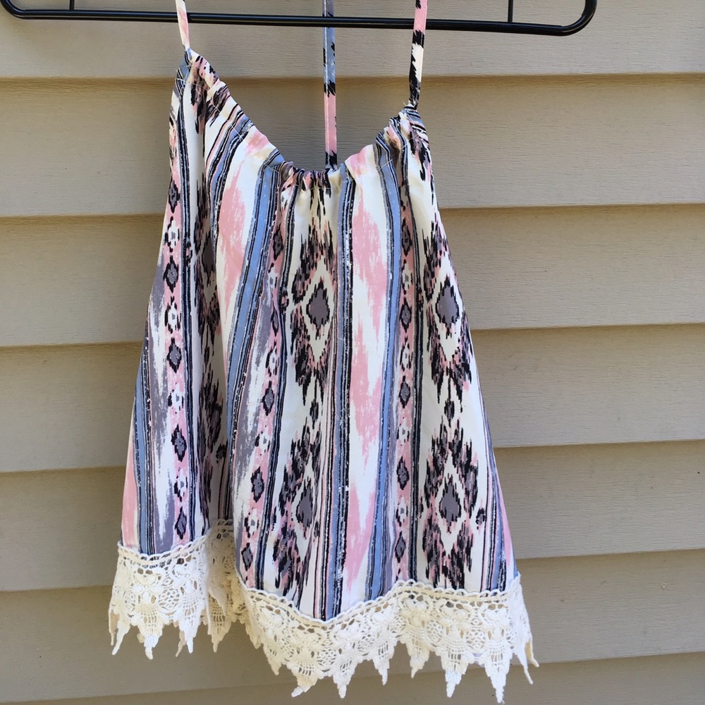 Backless detailed tank