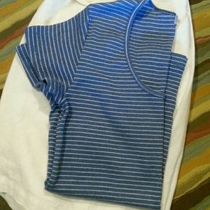 Tee shirt