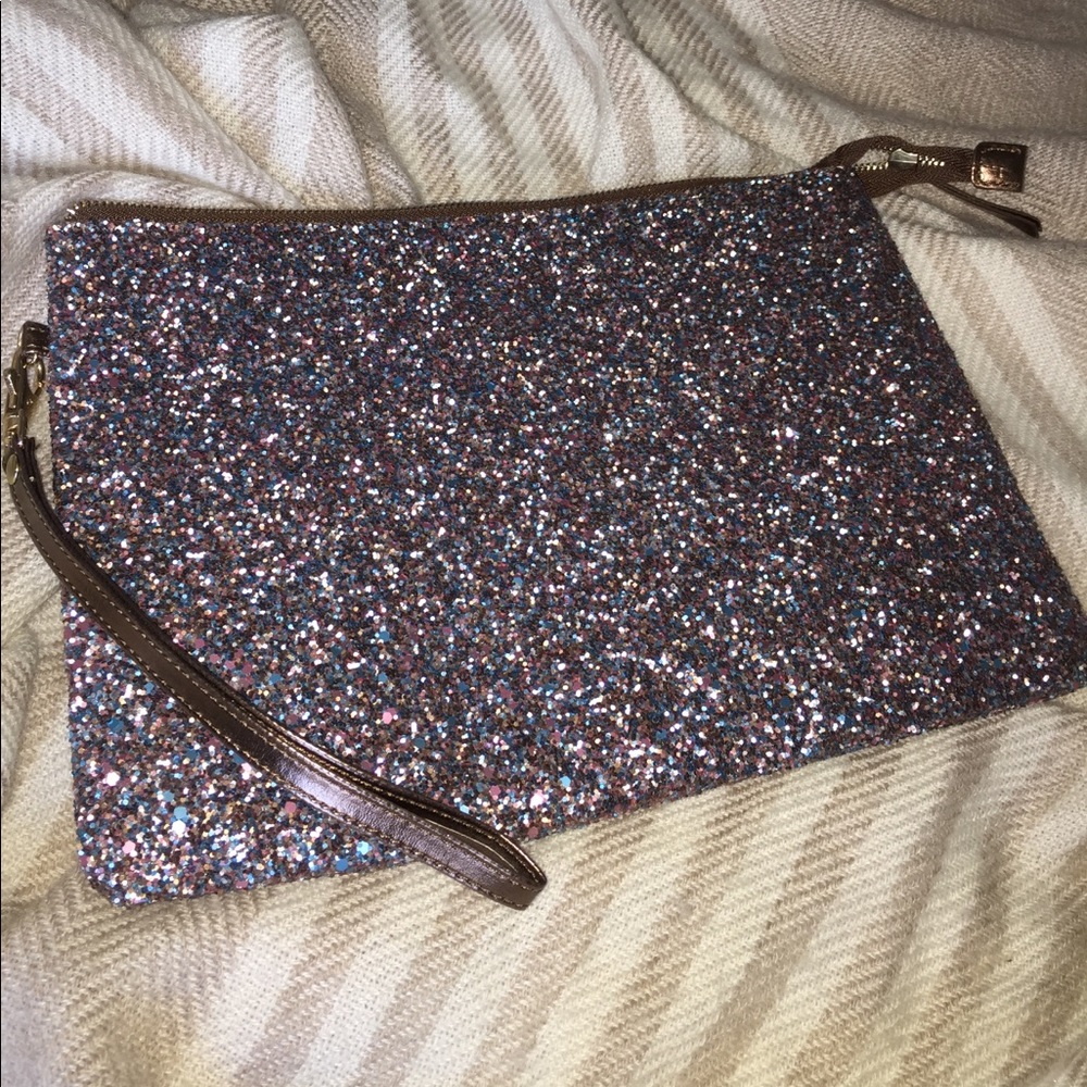 Perfect condition sparkle clutch! Perfect for prom