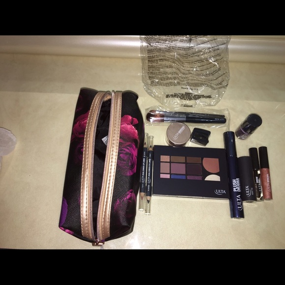 ULTA Make Up Bag Kit - Picture 1 of 5