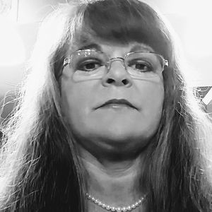 Meet your Posher, Beverly