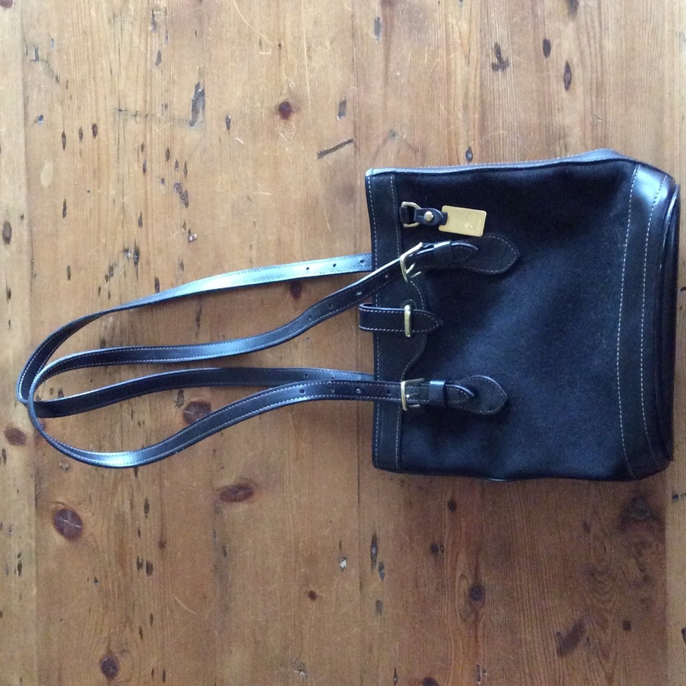 Dooney & Bourke Shoulder Bag