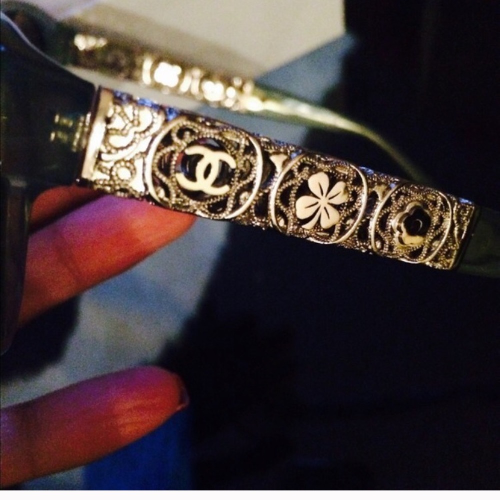 🌺100%auth Chanel🌺 - Picture 2 of 4