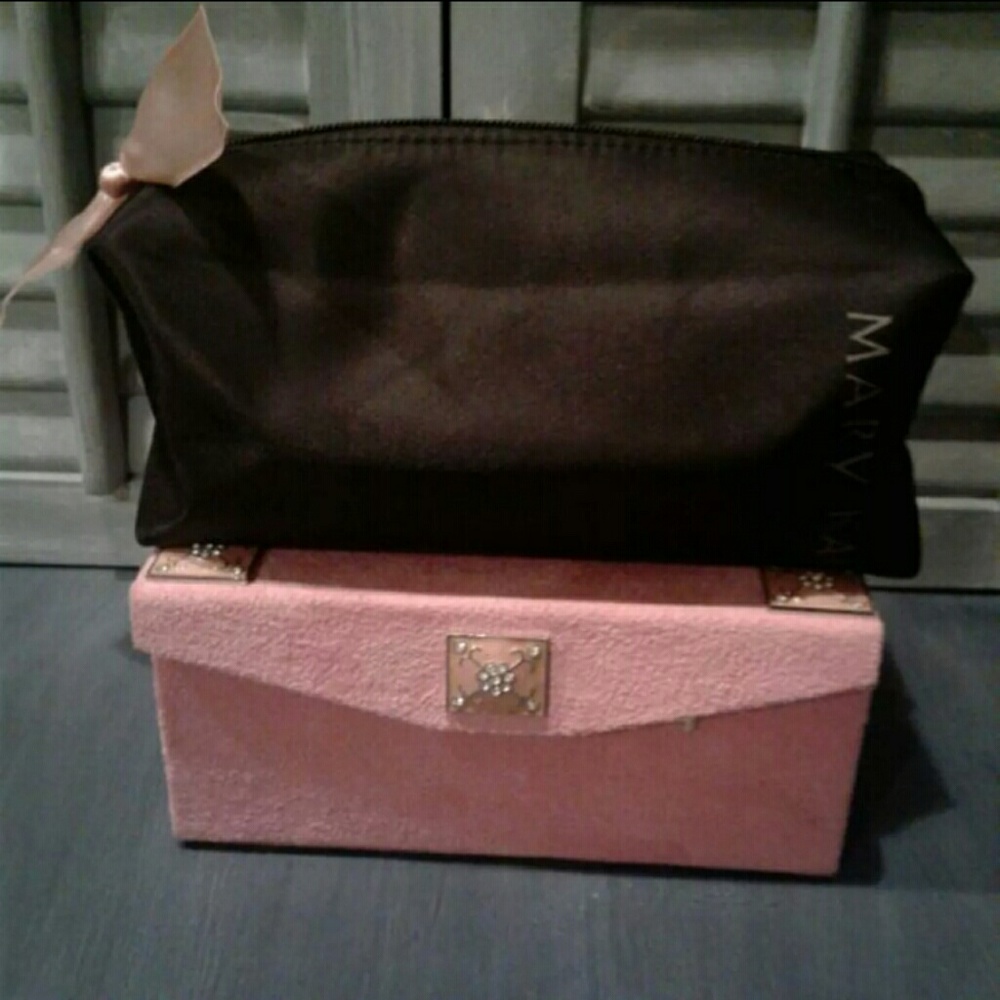 New Mary Kay Make-up Bag