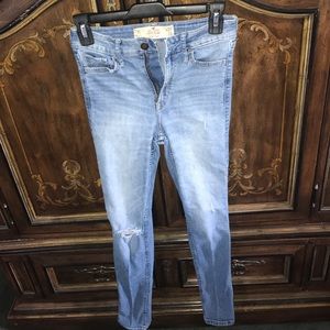 light wash Hollister jeans