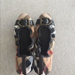 Authentic Burberry Canvas Check Flat
