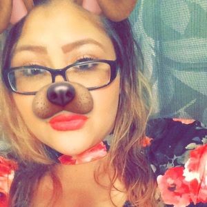 Meet your Posher, Nancy