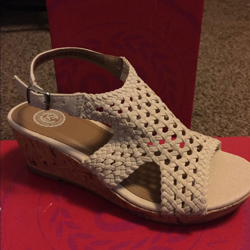 Girl Sandals.