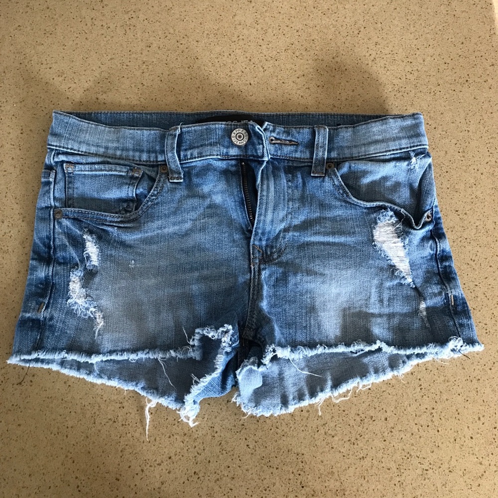 Express jean shorts, size 4