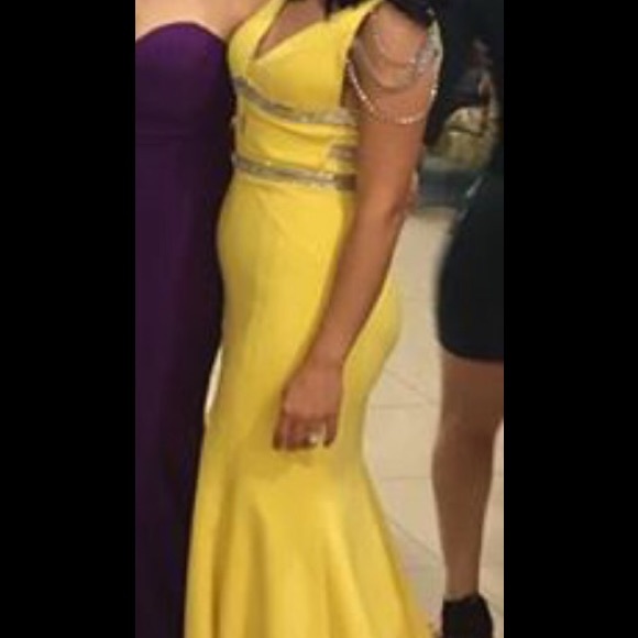 SHERRI HILL PROM DRESS - Picture 2 of 7