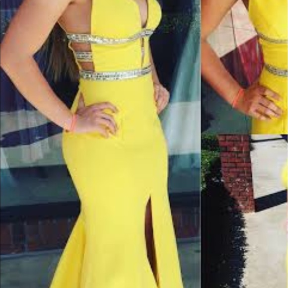 SHERRI HILL PROM DRESS - Picture 5 of 7