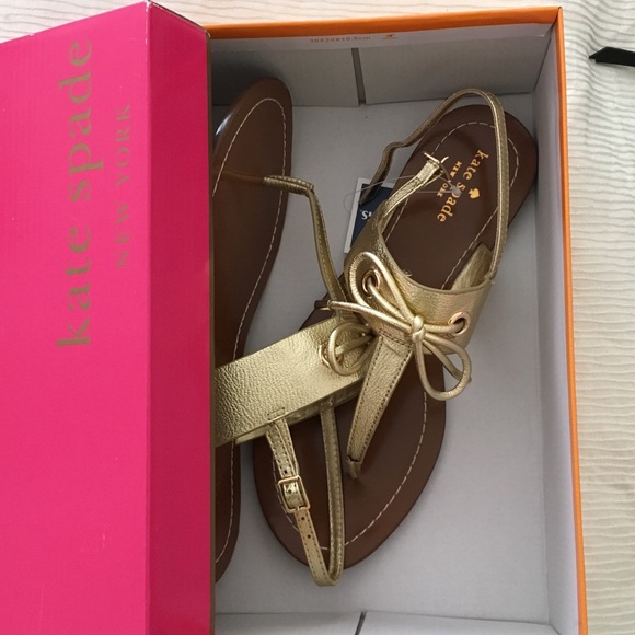 NEW Kate Spade Gold Carolina Sandals - Picture 3 of 4