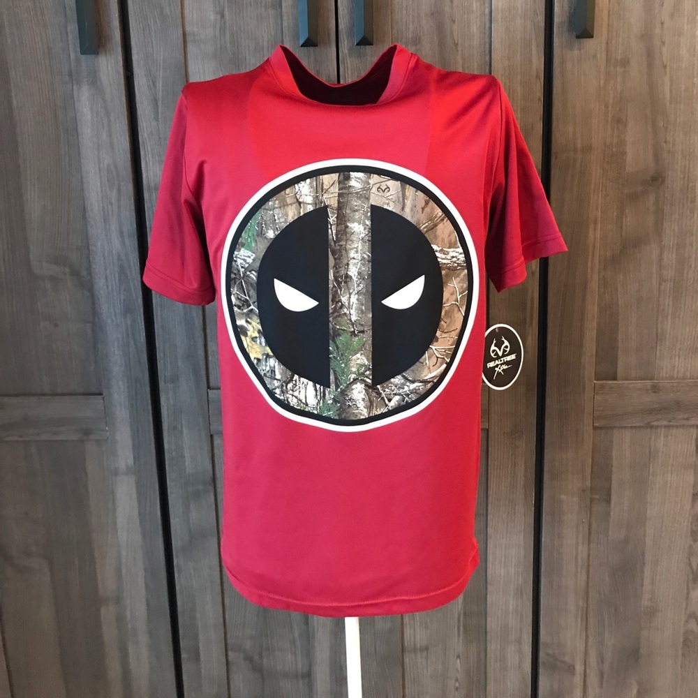 Real Tree Deadpool red and camouflage tee shirt