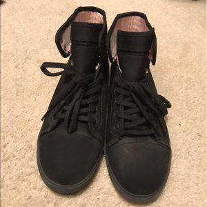 Black high top Vans