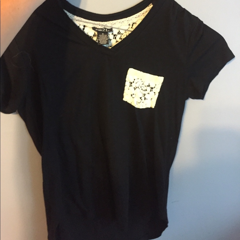 Rue 21 shirt size small