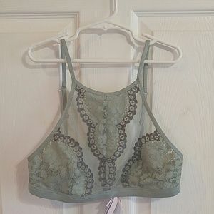 VS bralette