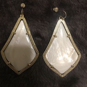 Kendra Scott Alex Earrings in White Pearl