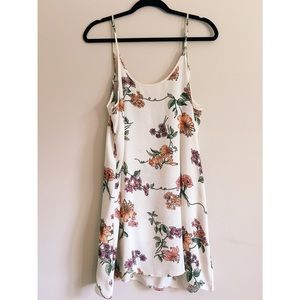 Brandy Melville Floral Tie Back Dress