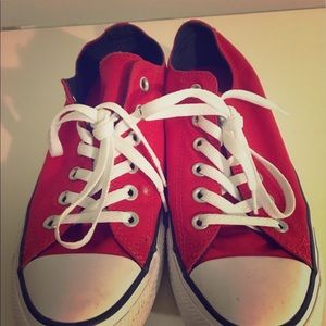 Red Converse Size 9