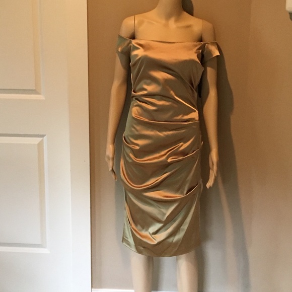 Nicole Miller.  Olive green cocktail dress - Picture 1 of 4