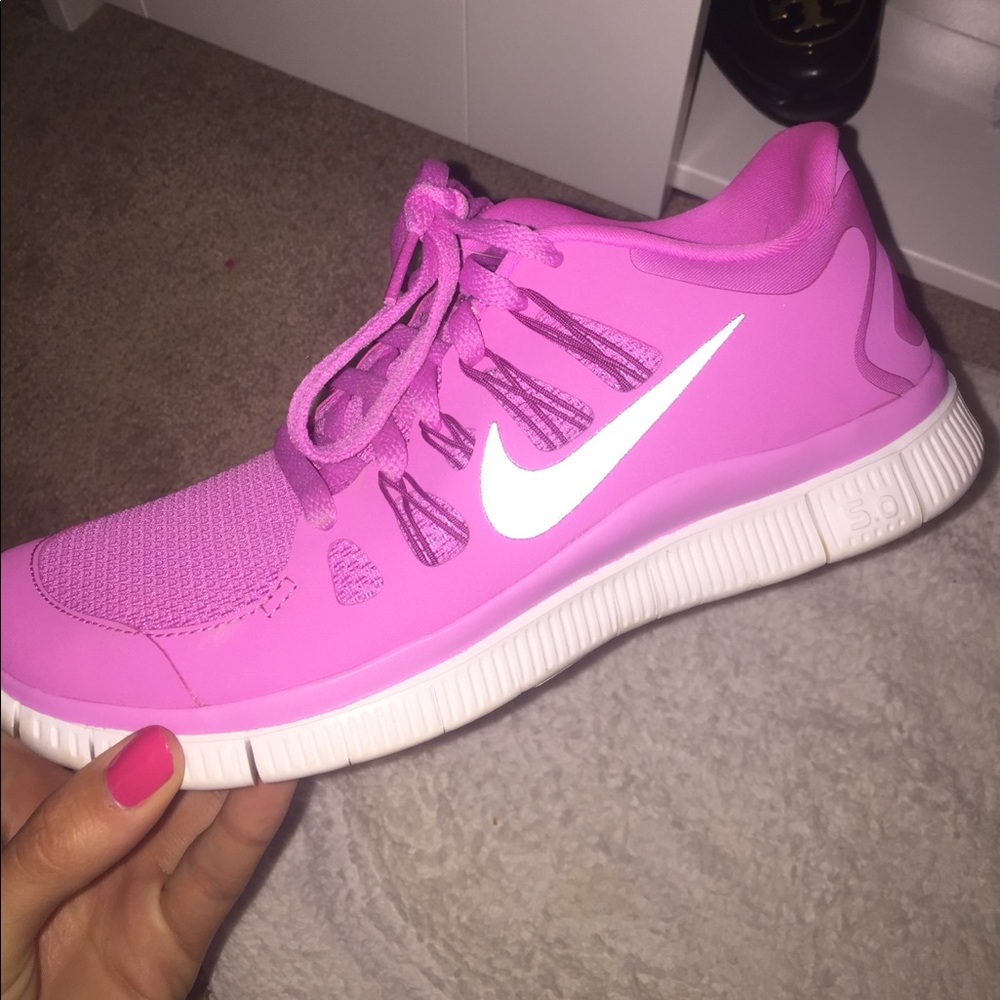 NEW pink Nike sneakers! 💕