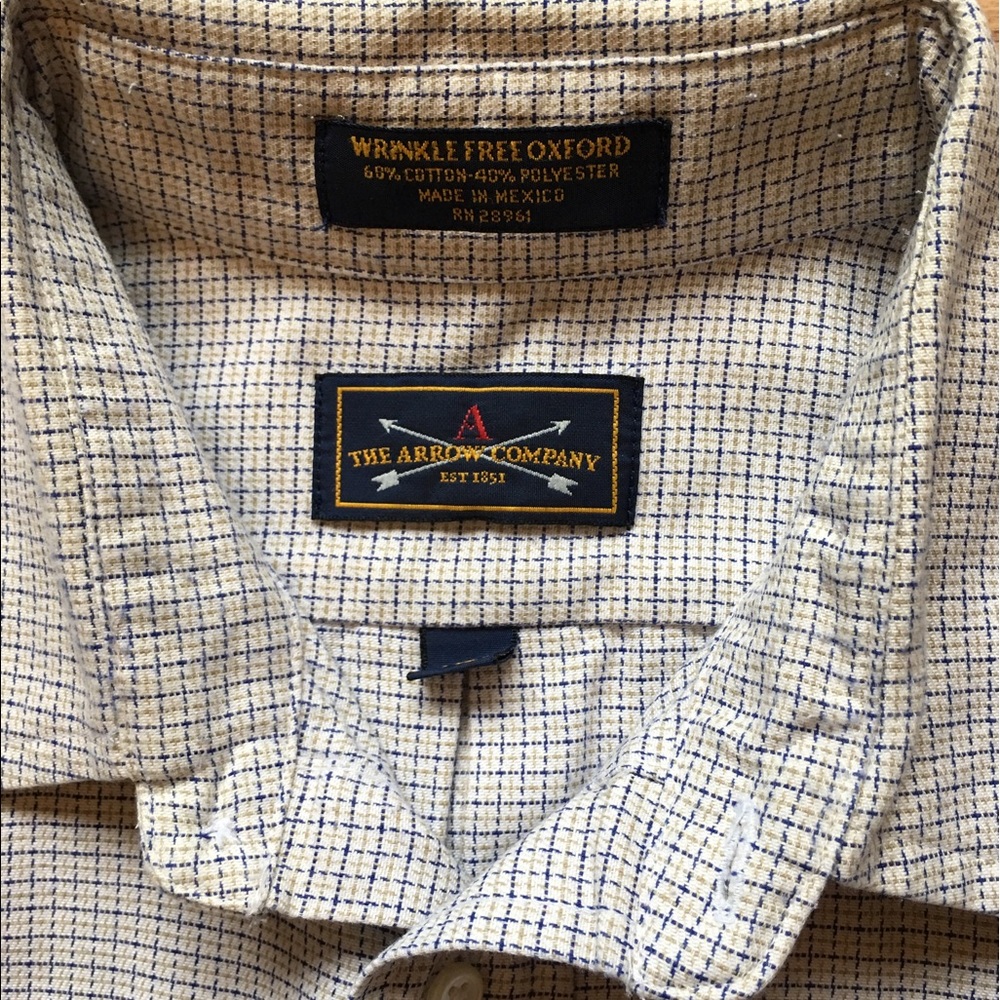 Arrow men's dress shirt.