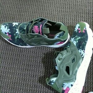 Reebok size 13