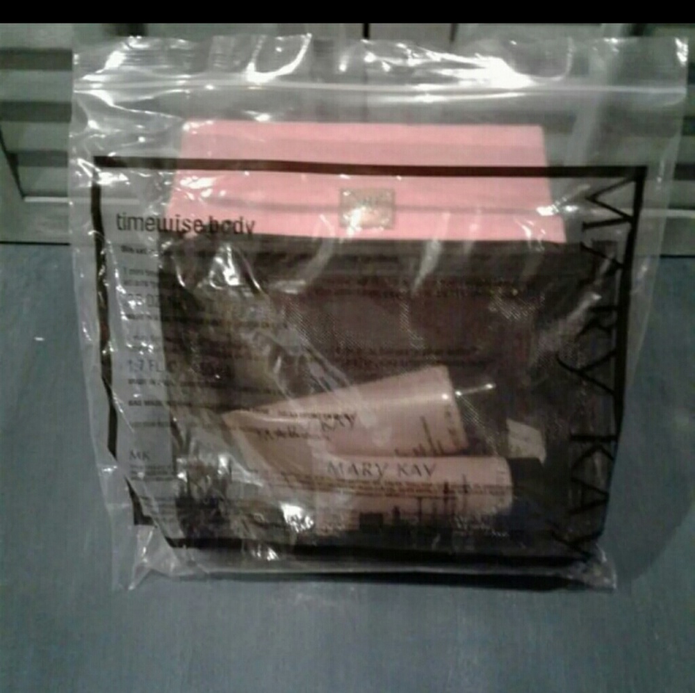 New Mary Kay Timewise Body Mini Set
