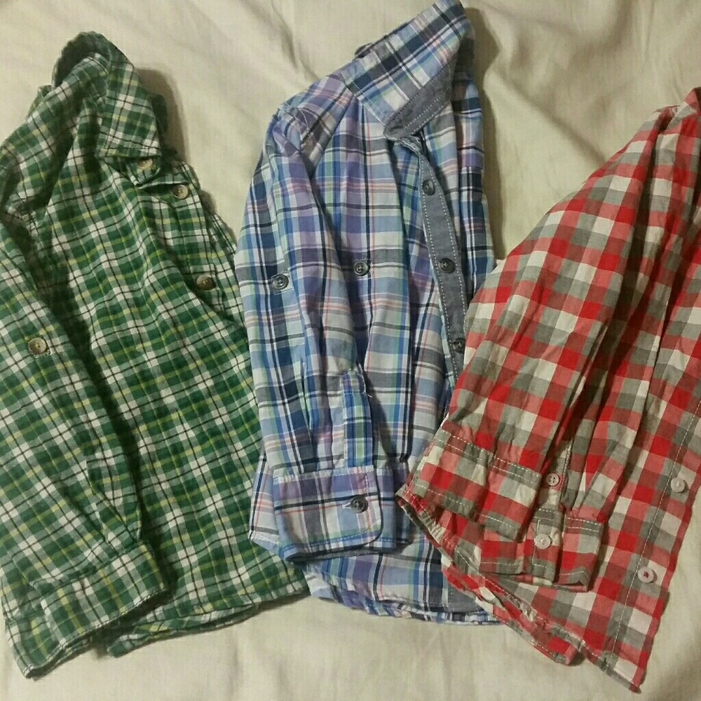 3 Boys 4T long sleeve button down shirts