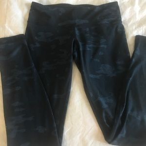 Navy blue camo lululemon leggings