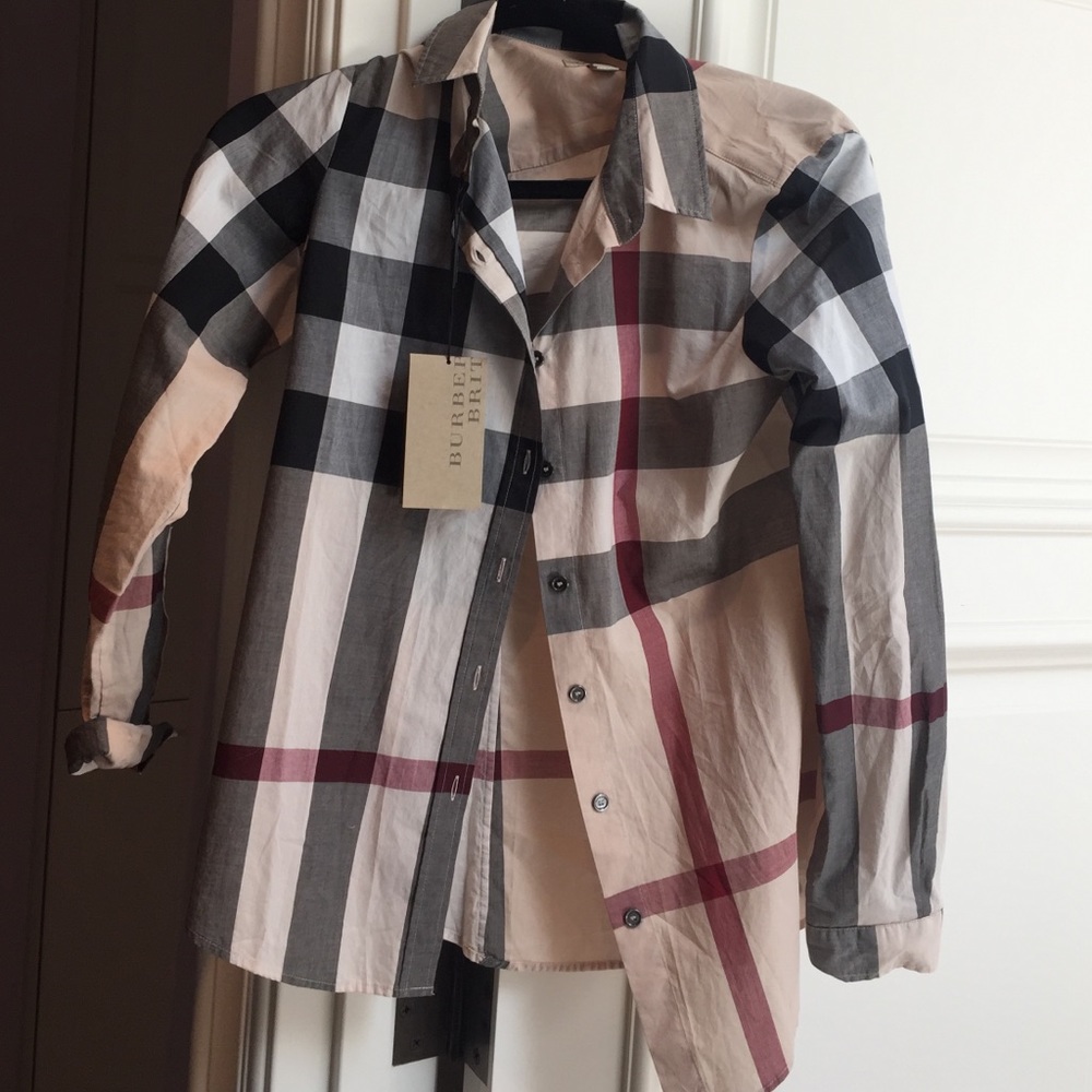 Burberry bottom down shirt