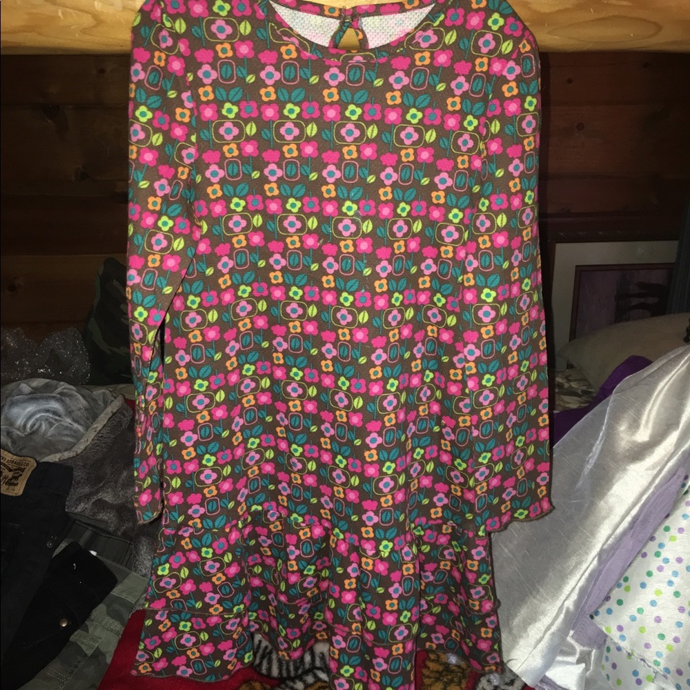 Adorable girls dress NWOT long sleeve