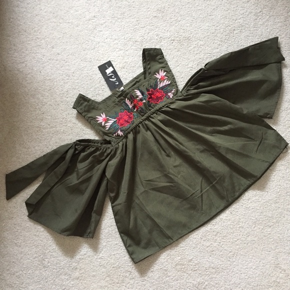 army green open shoulder top with embroidery - Picture 2 of 2