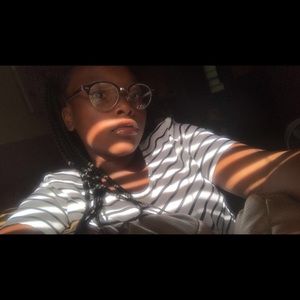 Meet your Posher, Samya