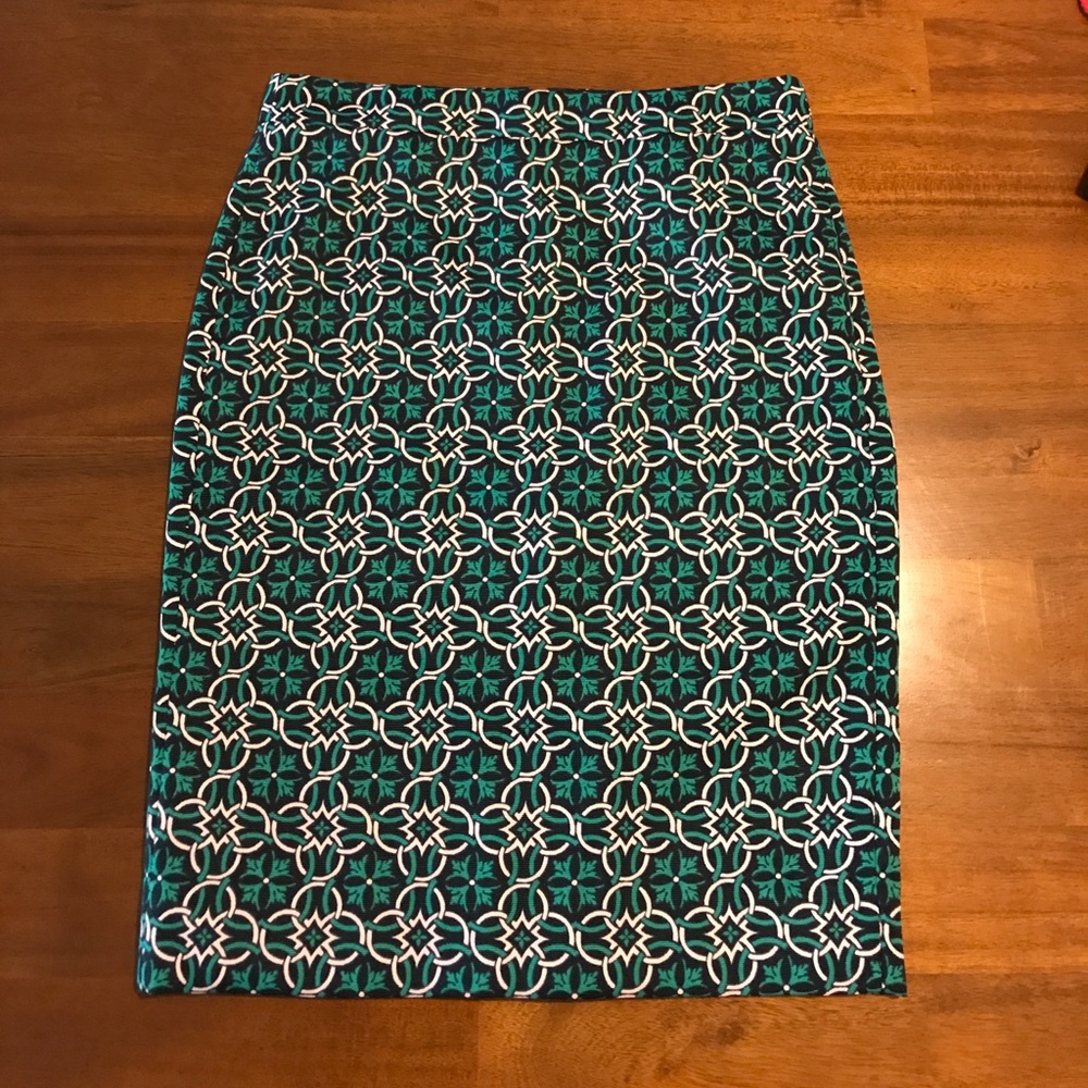 Patterned Pencil Skirt