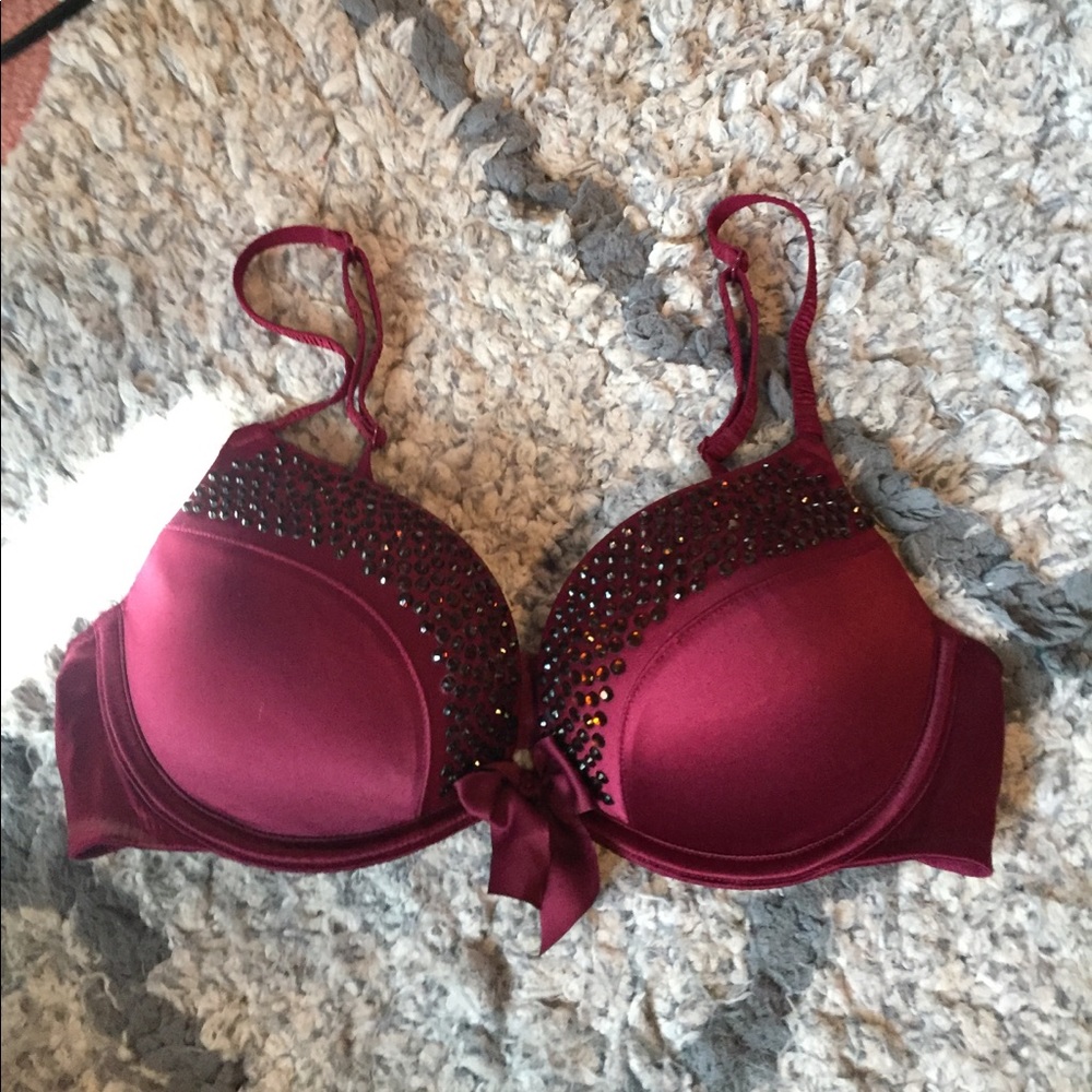 Aerie Bra embellished with rhinestones and a bow