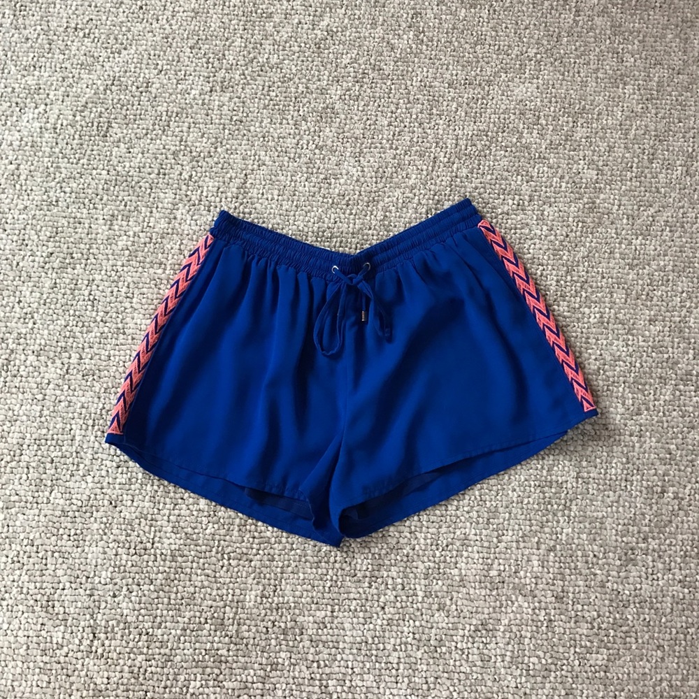 Let Her Be chevron shorts