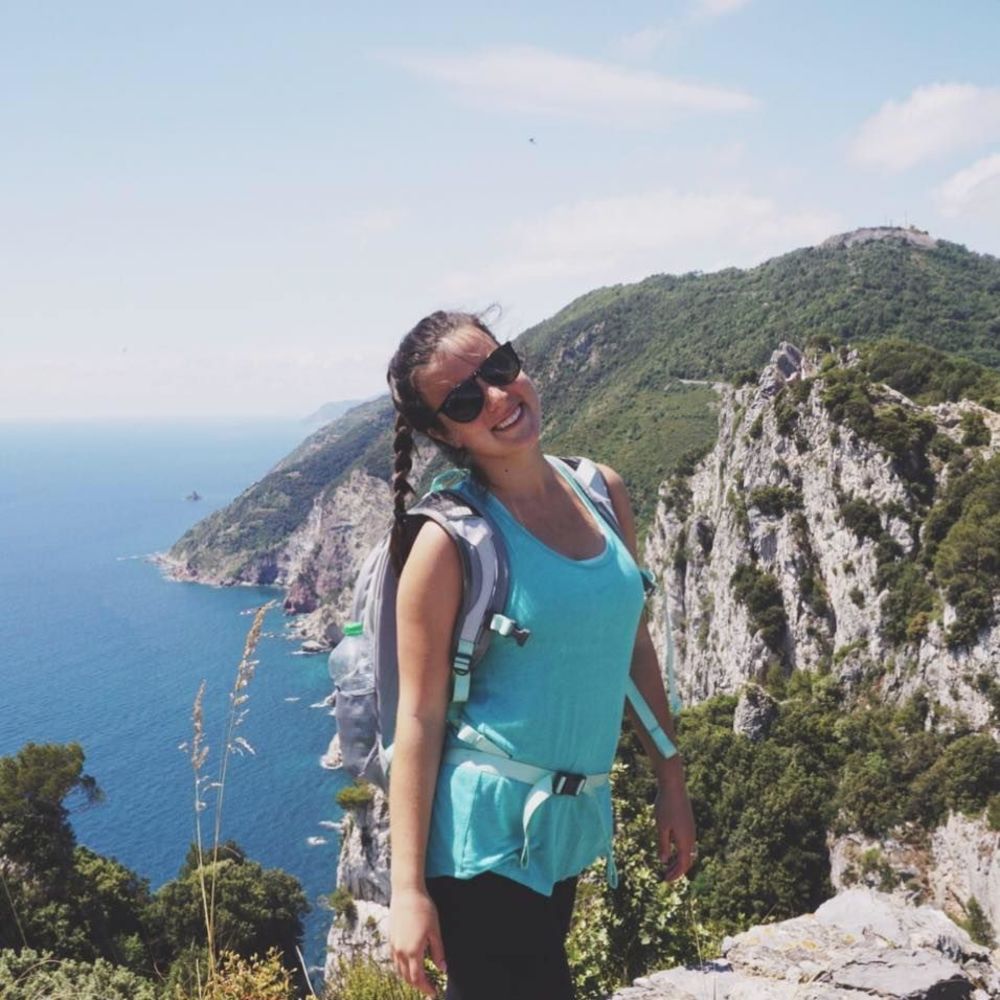 Meet your Posher, Annie