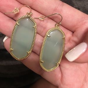 Kendra Scott Elle earrings in Chalcedony