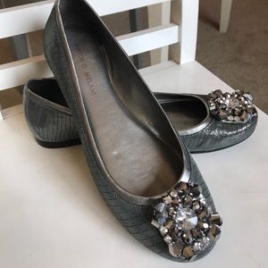 Antonio Melani Flats