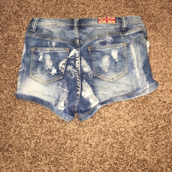 Shorts - Picture 2 of 2