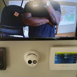 Meet your Posher, Carlos