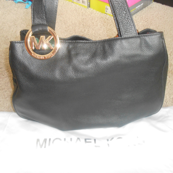 ❣️SOLD❣️Large MICHAEL KORS Black Purse ~ EUC - Picture 1 of 5