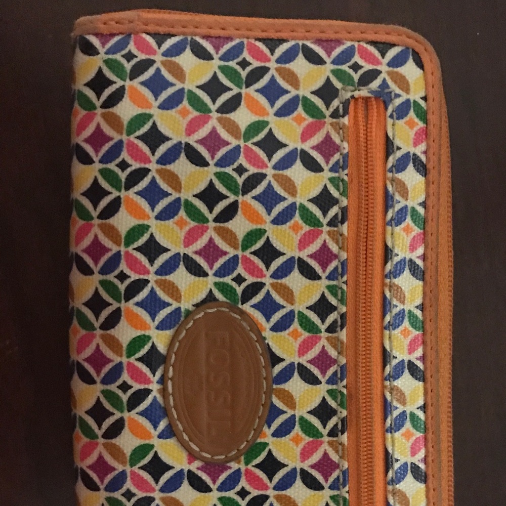 Fossil clutch