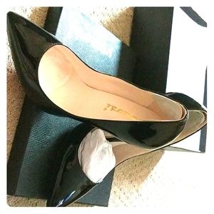 Vocsi patten leather heels