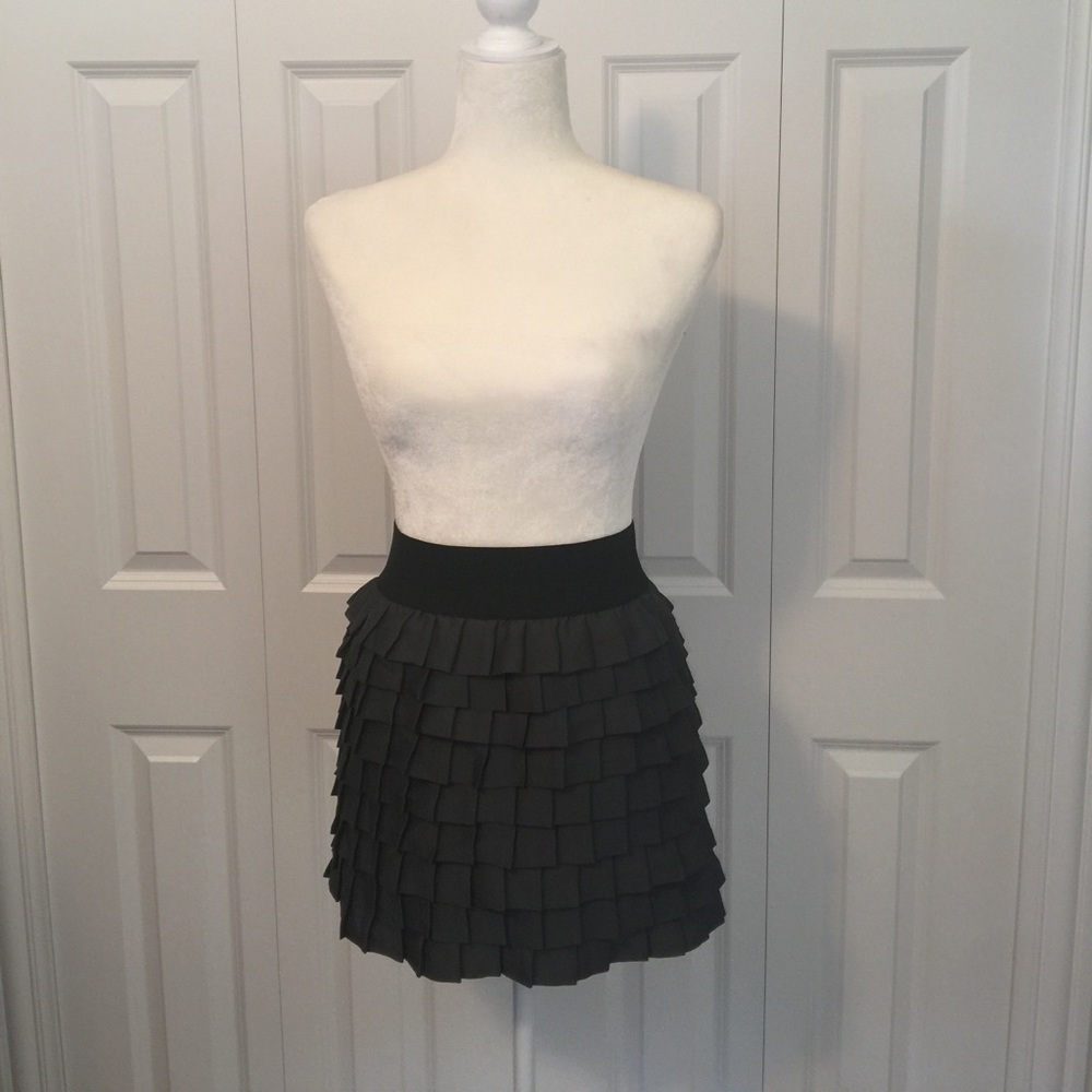 Layered Ruffle Skirt - Picture 2 of 5