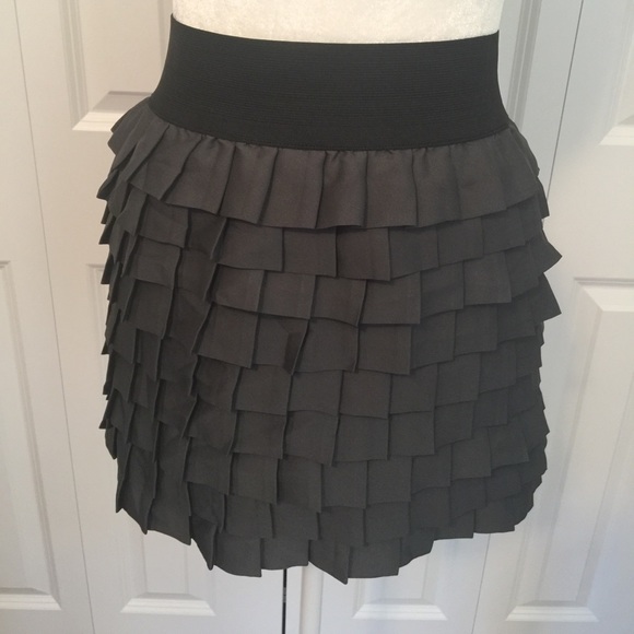 Layered Ruffle Skirt - Picture 3 of 5