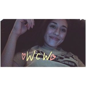 Meet your Posher, Anahi